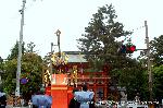 京の春祭/　紫野御霊会　今宮神社 : 今宮さんに向かう荷鉾
