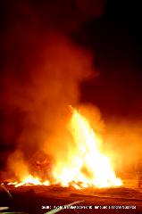 松上げ知らずして　火祭りは語れず : 愛宕山への献火であることが伝わってくる