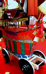 知られざる祇園祭 / 神となる稚児 : 大船鉾保存会に飾られた模型