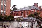 ならぬものはならぬ　新島八重 : 薩摩藩邸跡地の石碑と同志社大学キャンパス