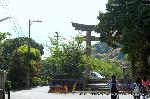 秀吉が京都に残したもの : 往古は参道がまっすくに鳥居の先に通っていた