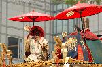 祇園祭　異文化とのであい : 2010年　役行者の衣装が復元新調された