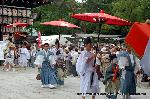 祇園祭　鉾町の和菓子 : 宣杖の儀を経た生き稚児とカムロ