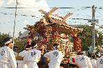 ずいき祭に　秋の剣鉾